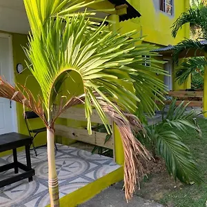 Tha Lagoon Spots Cool Vybz , Port Antonio Jamaica